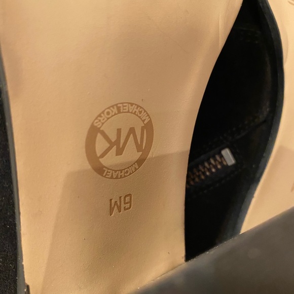 Michael Kors thatcher ankle boots suede black 6 M - Picture 9 of 11